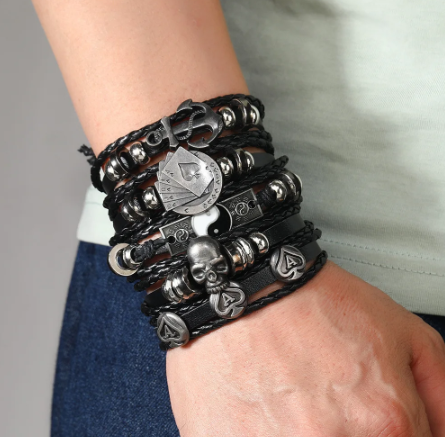 Fashion Black Skull Multi-layer Beaded Hand Leather Bracelet for Men Set Adjustable DIY Leather Winding Hand Rope